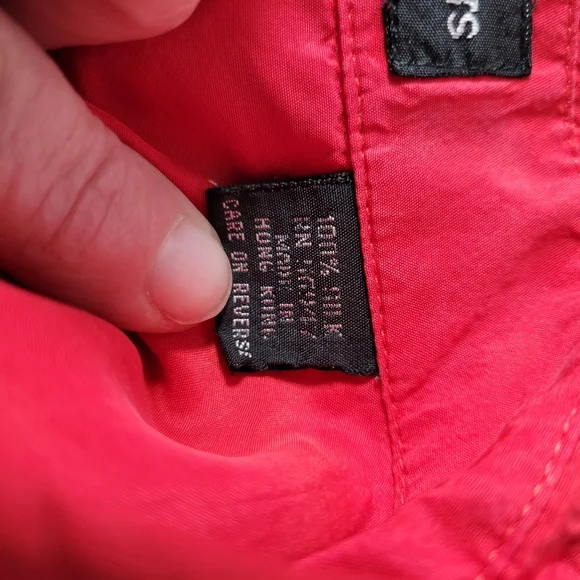 Womans James River Traders Red Silk Long sleeve Blouse size Medium - Picture 8 of 9